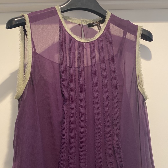 Stunning, 100% silk, BCBG blouse, size S - Picture 2 of 5